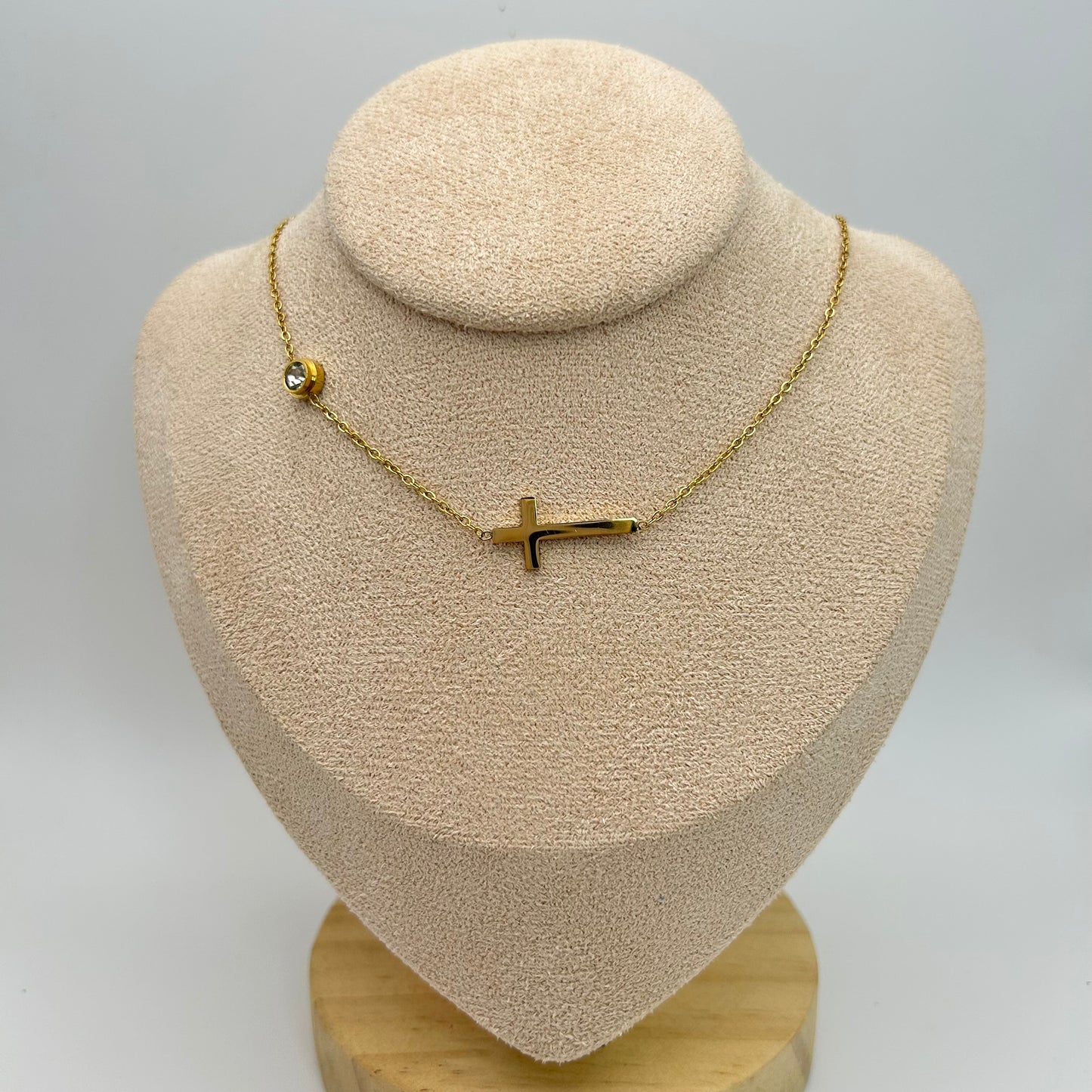 Cadena de cruz con brillito