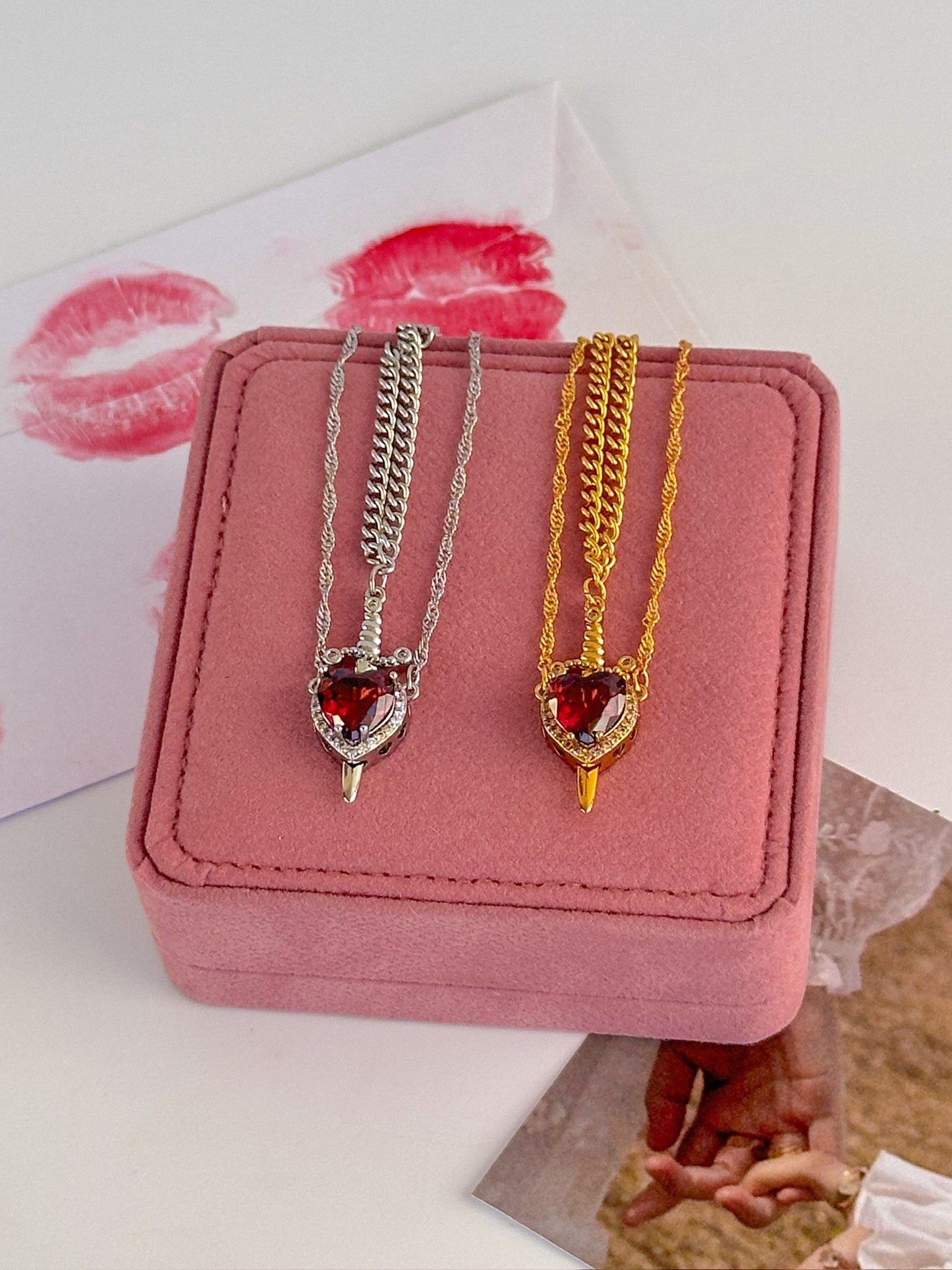 Cadena para pareja, espada y corazón