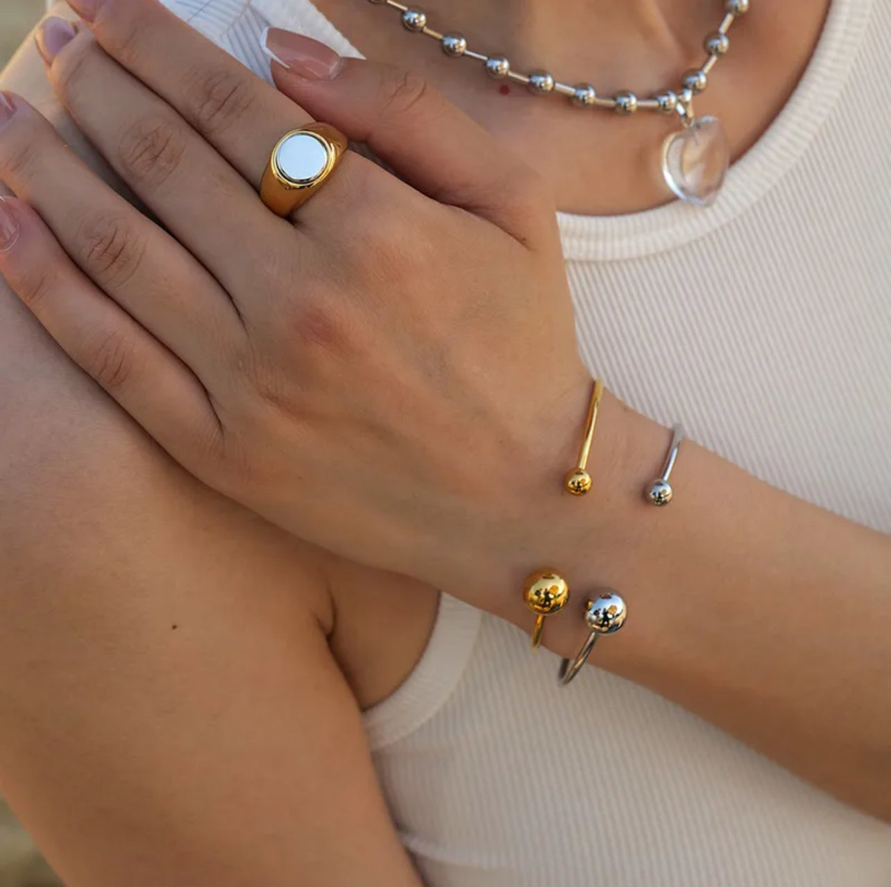 Bangle de dos bolas
