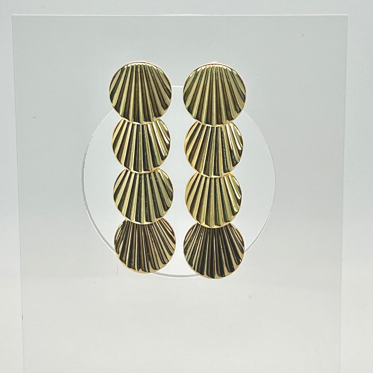 Aretes Naye