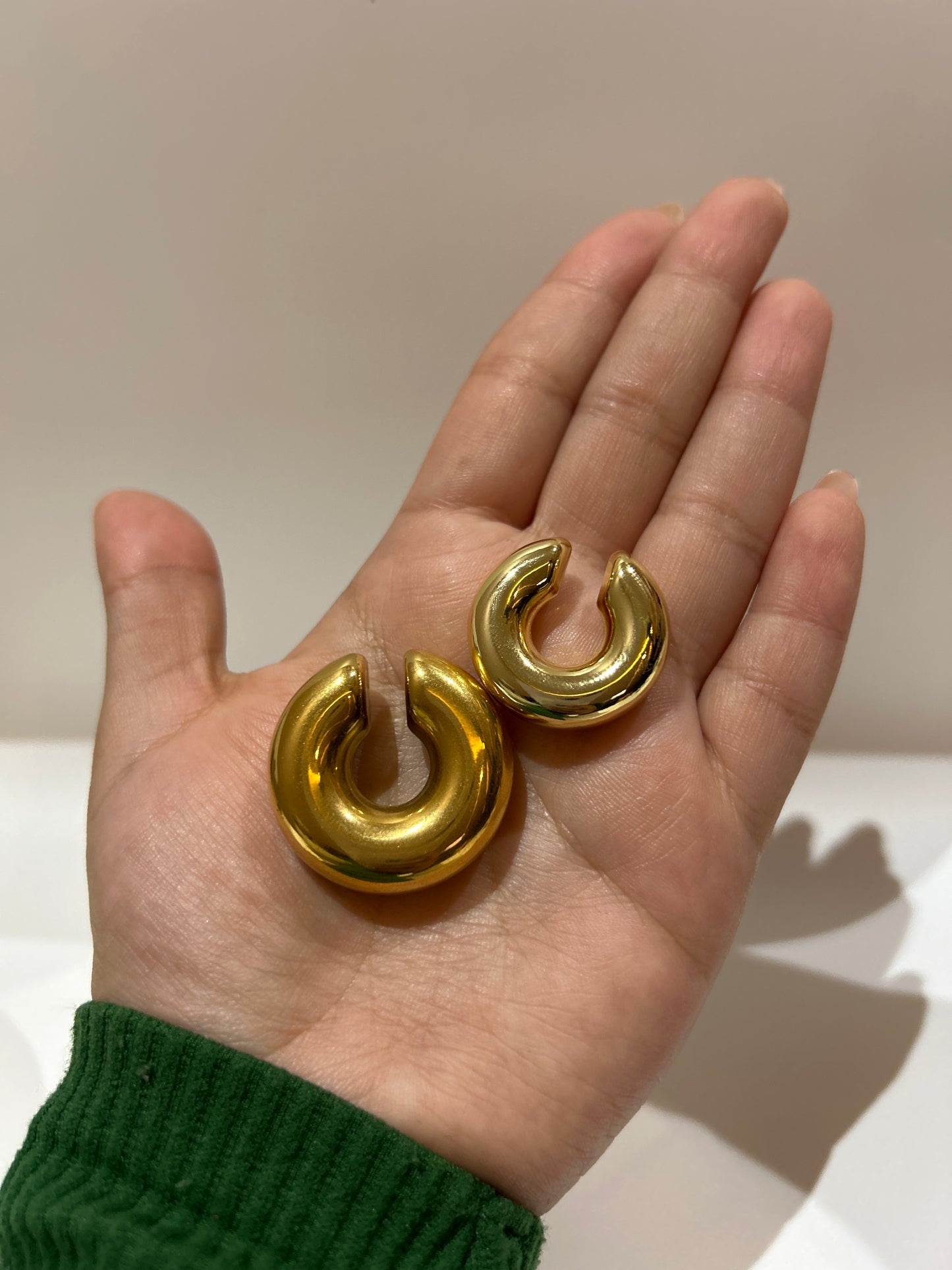 Earcuff semi donut