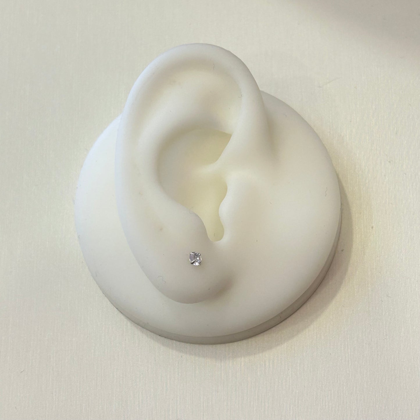 Piercing diamante 3mm ✨