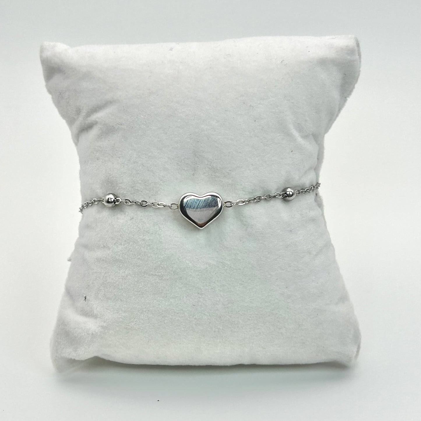 Pulsera de corazón con balines
