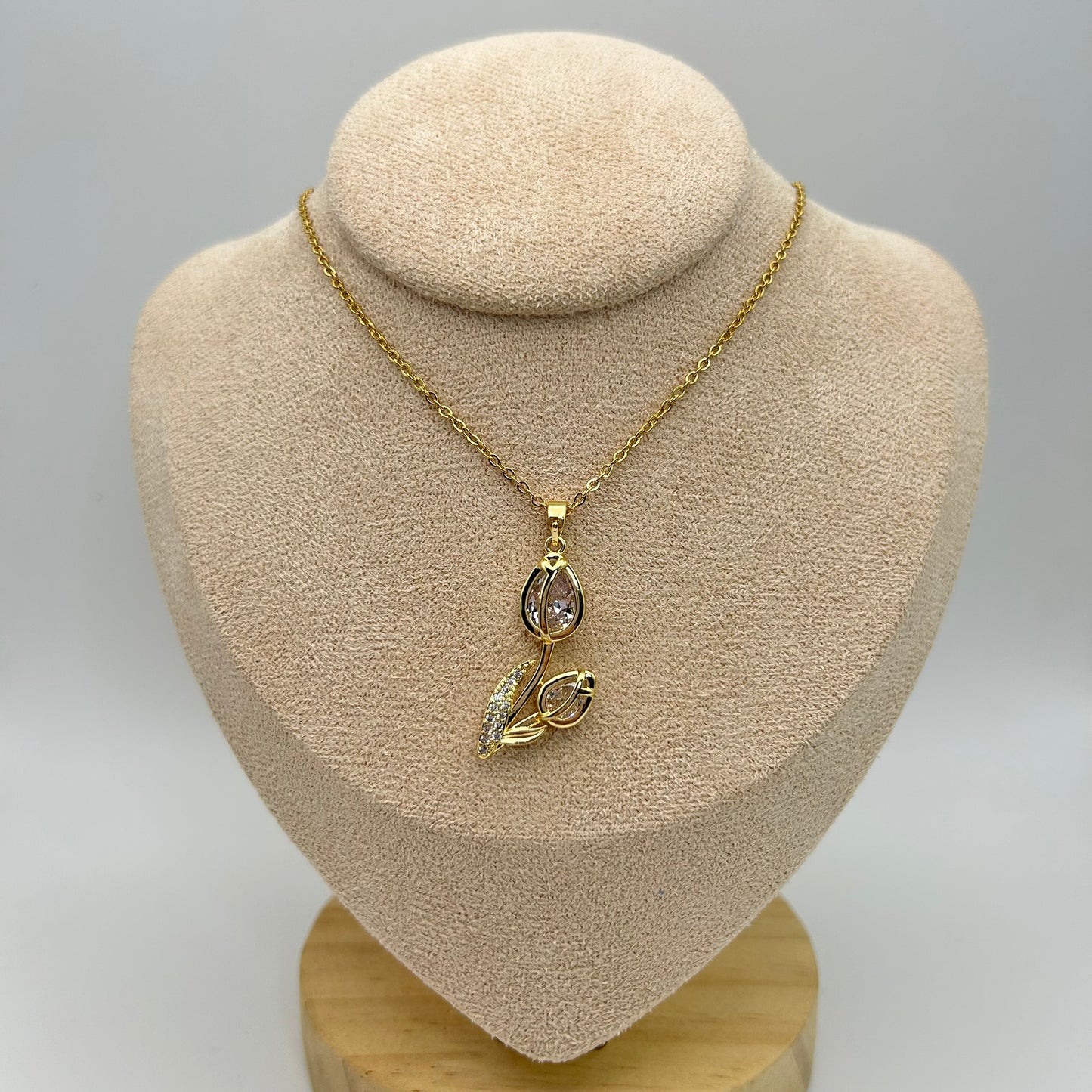 Cadena de dos tulipanes