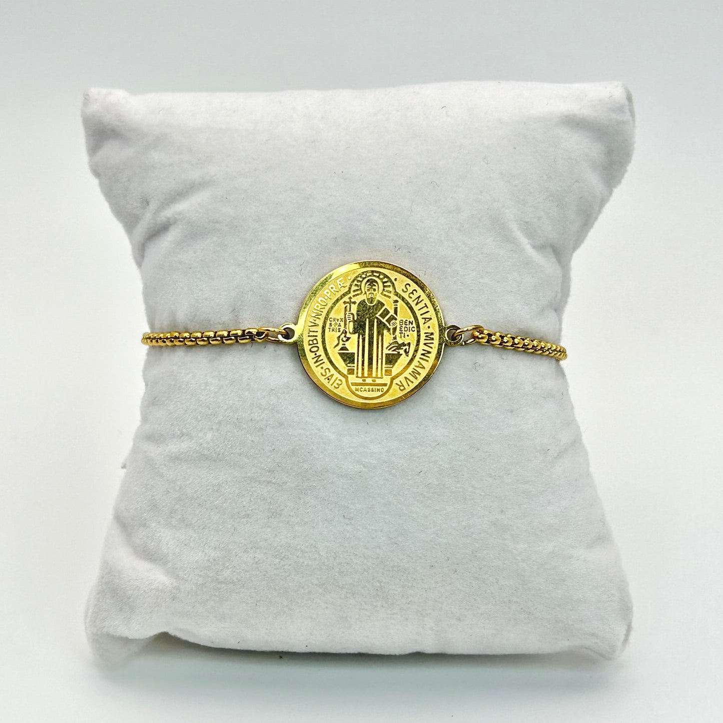 Brazalete de San Benito