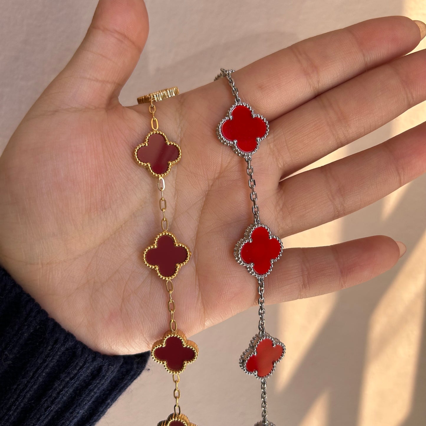 Pulsera trébol color rojo