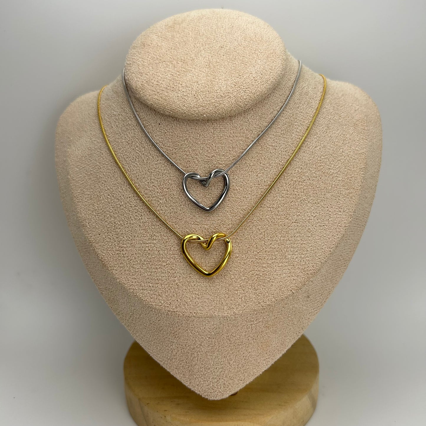 Cadena de corazón infinito