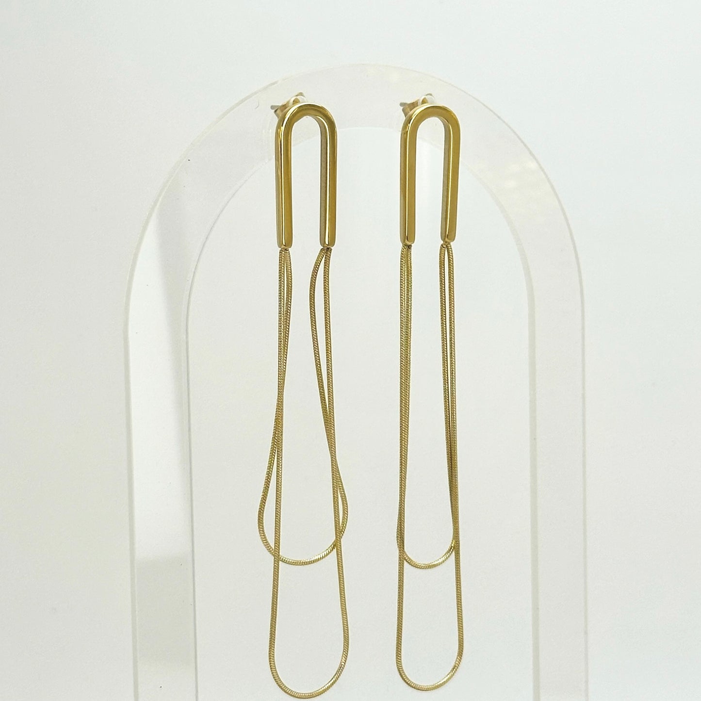 Aretes de arco y abajo con snake