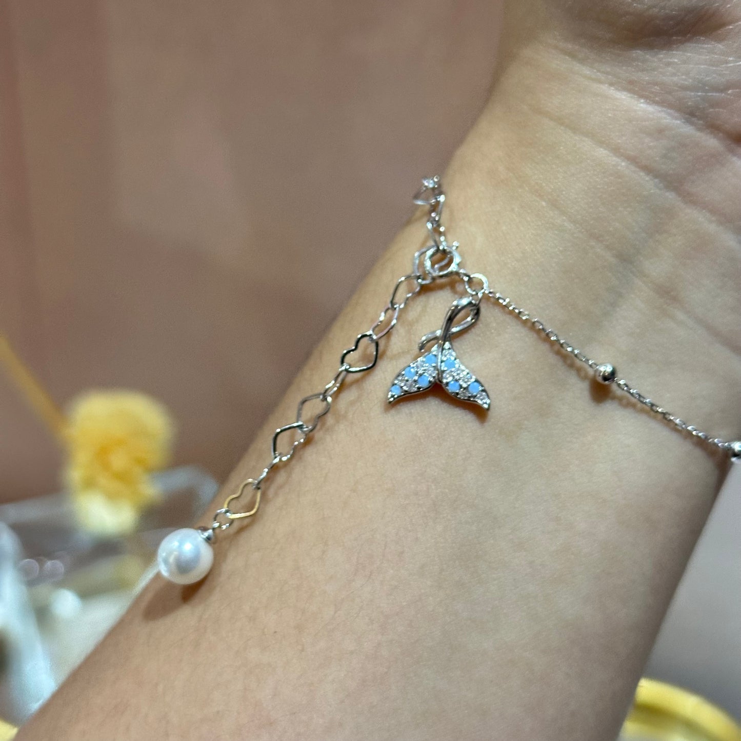 Pulsera cola y perla