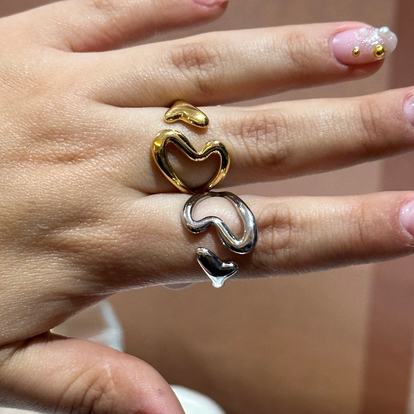 Anillo corazón hueco