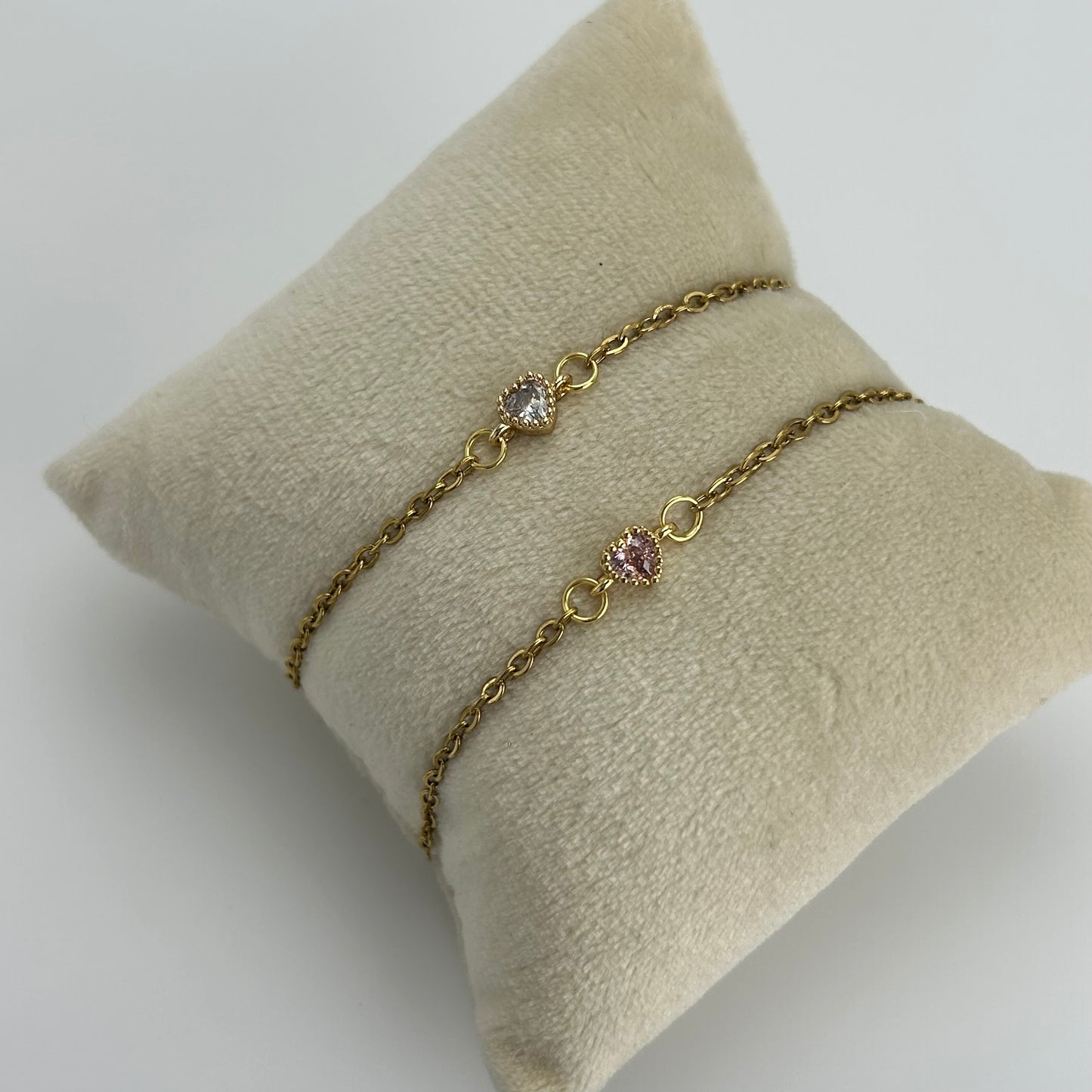 Pulsera de corazón con borde