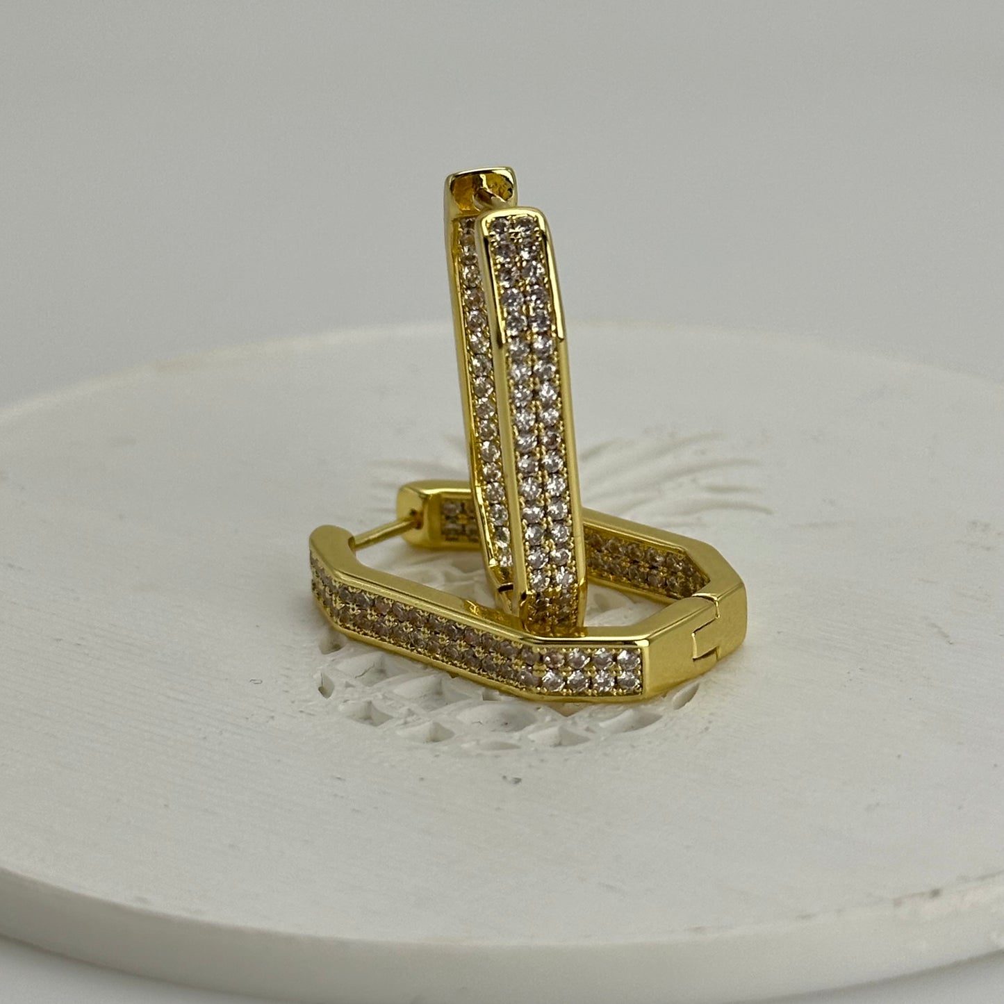 Argolla alargada zirconia