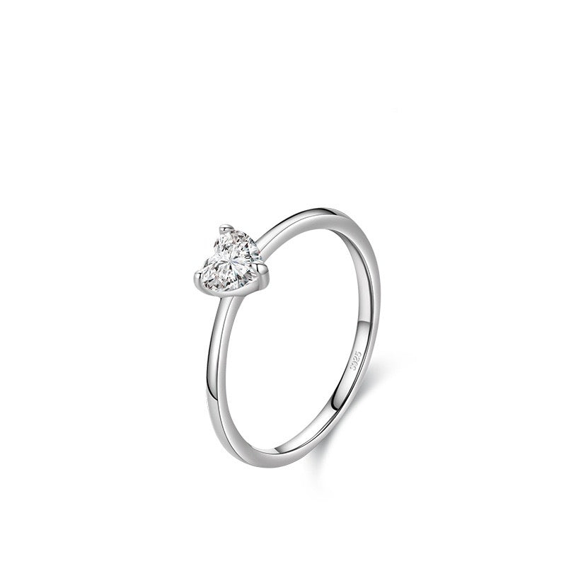 Anillo de corazón banda lisa