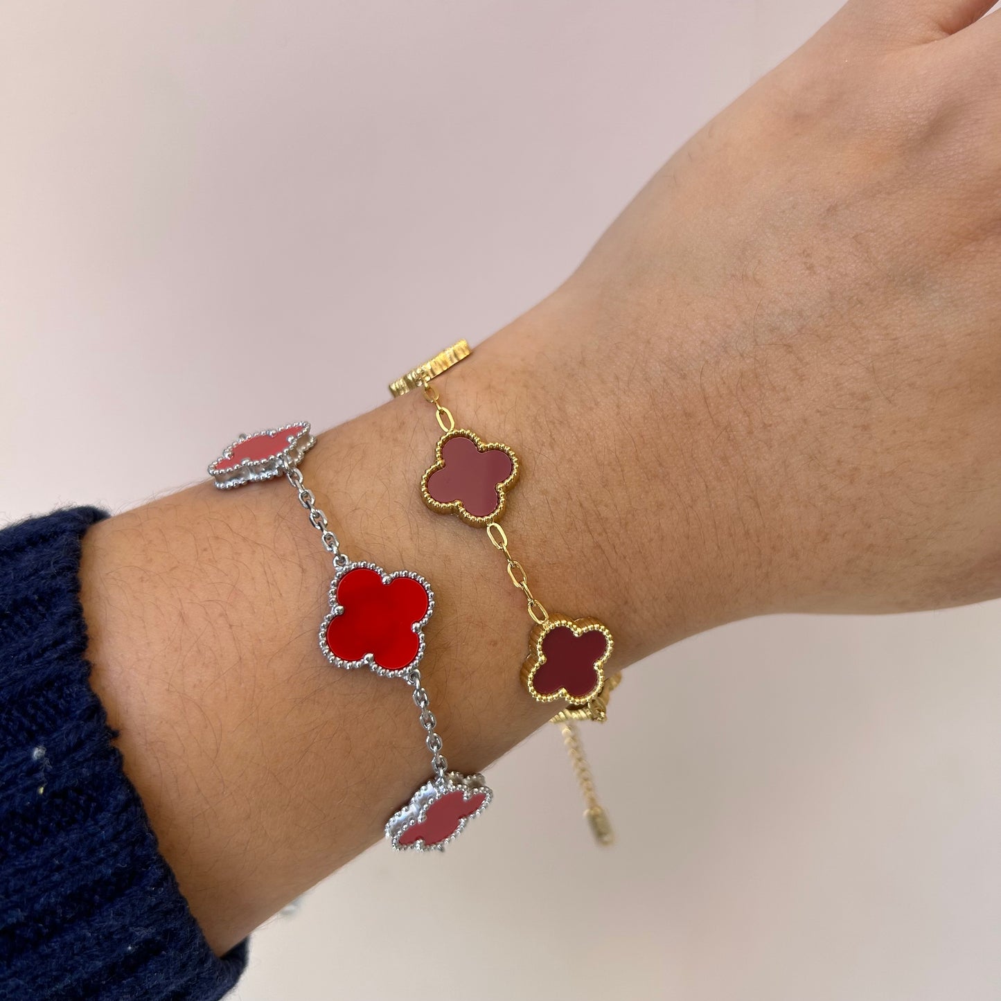 Pulsera trébol color rojo