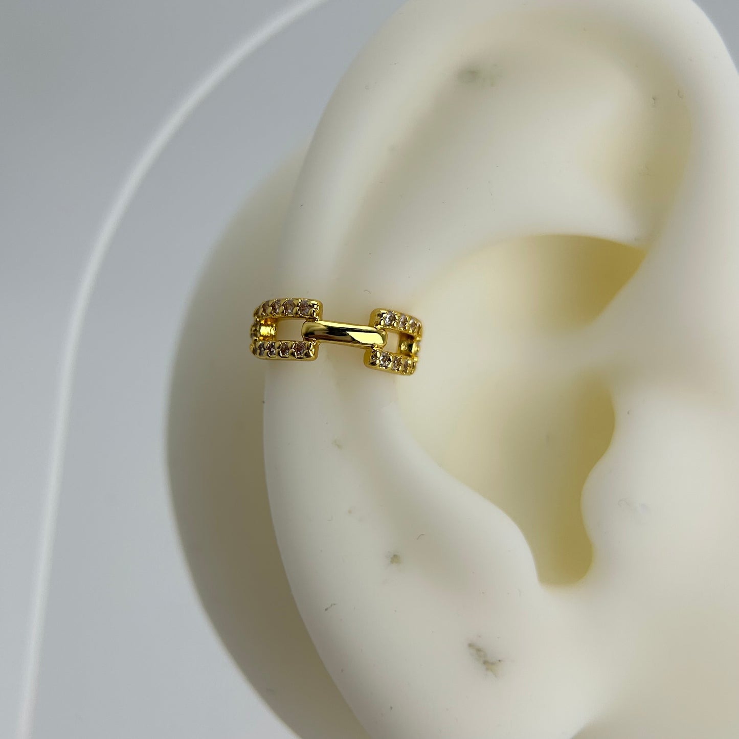 Earcuff cadena con zirconia