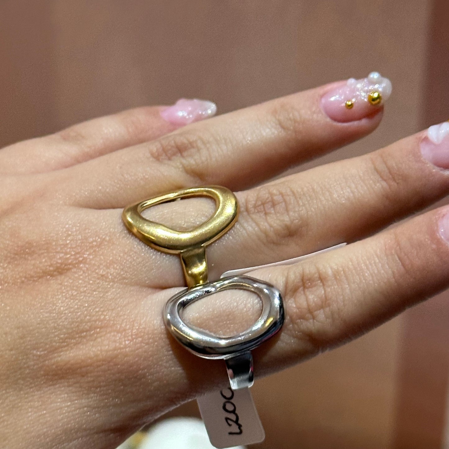 Anillo óvalo irregular