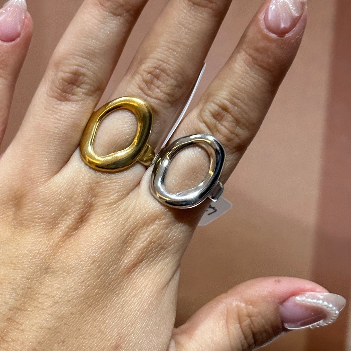 Anillo óvalo irregular
