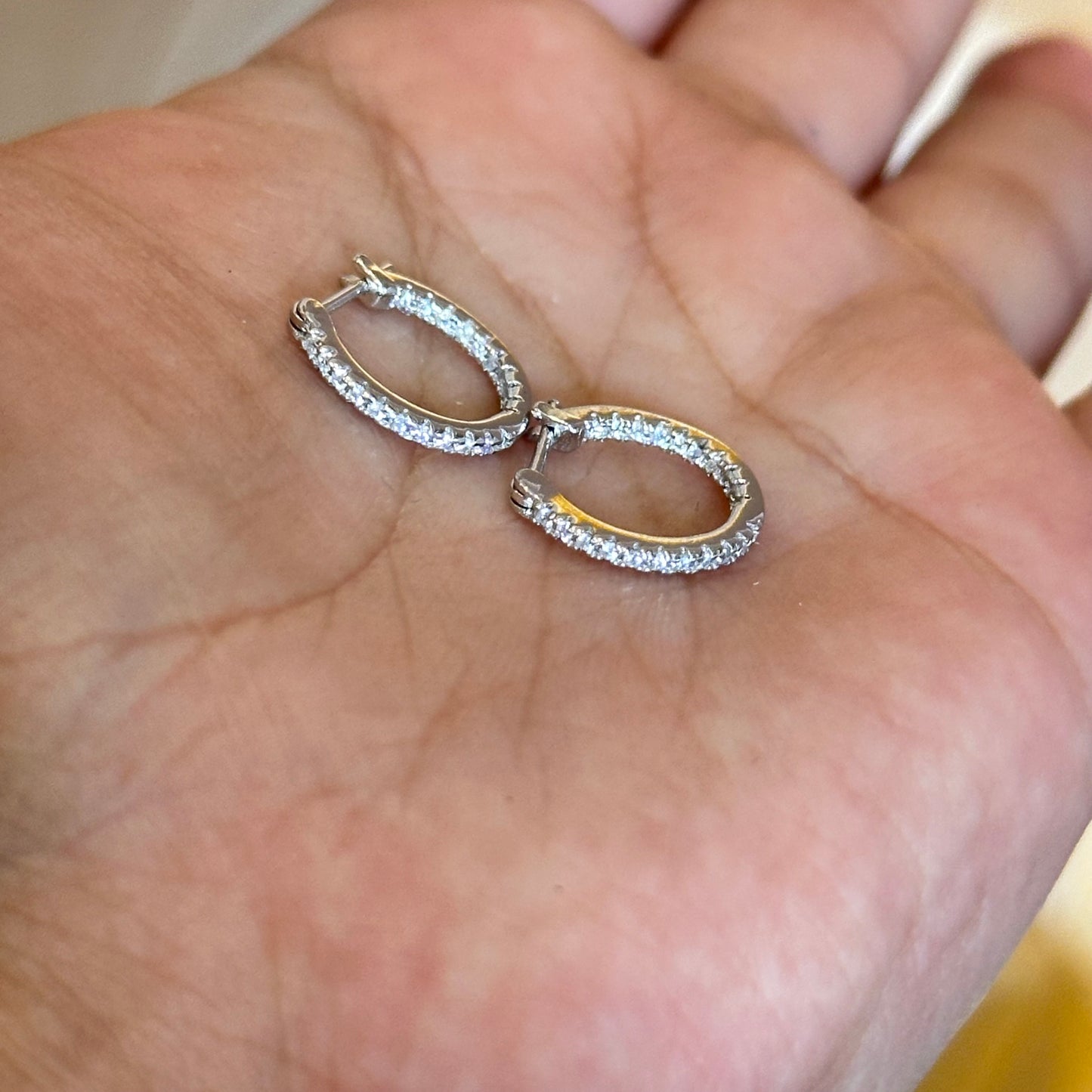 Argolla de plata con zirconias