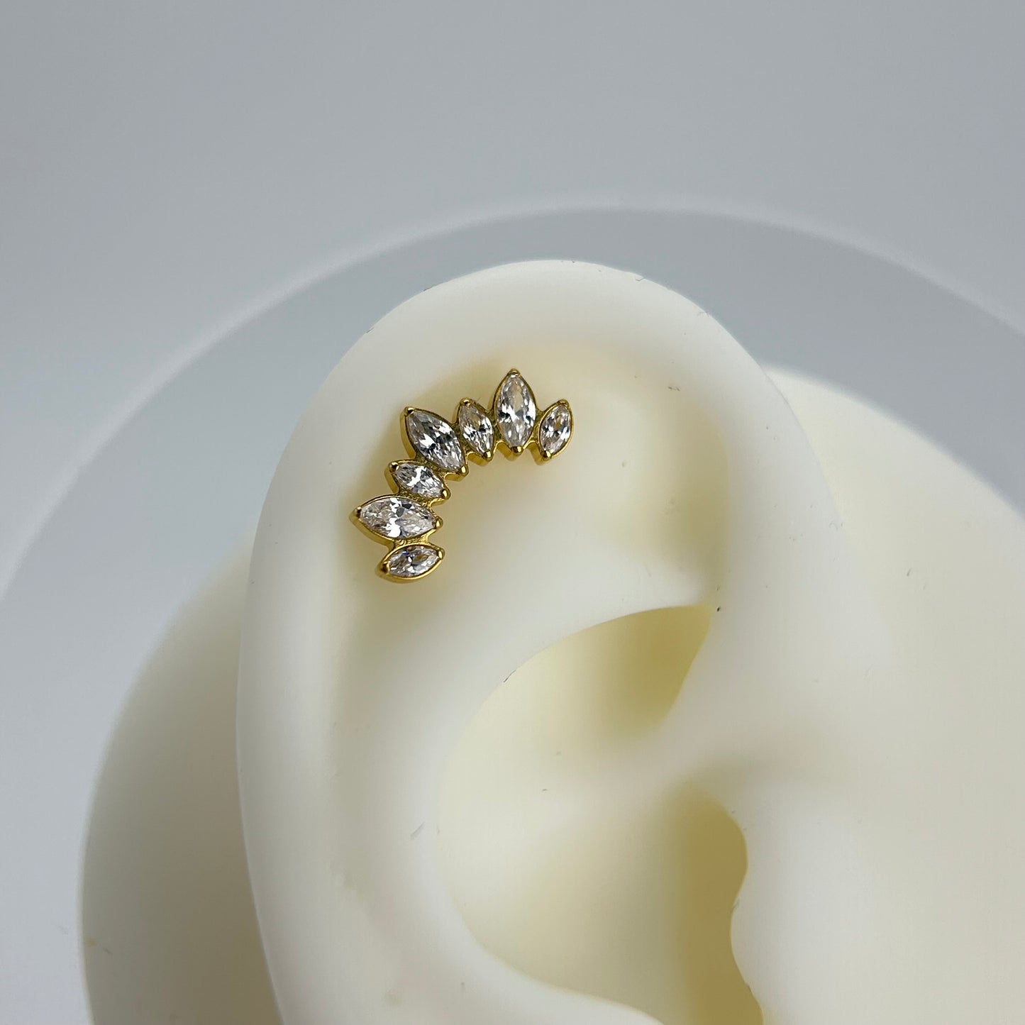 Piercing titanio individual corona de 7 hojas