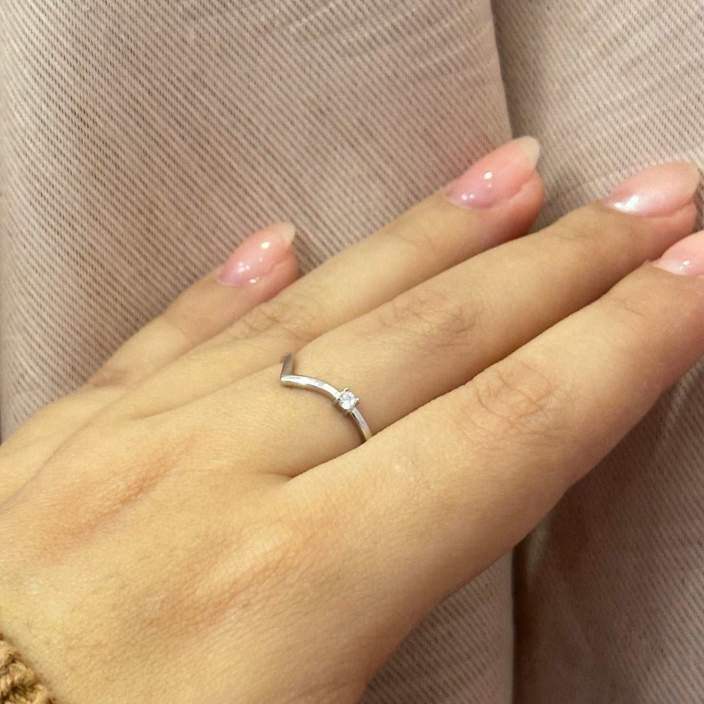 Anillo V con destello