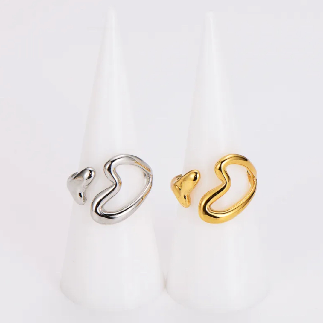 Anillo corazón hueco