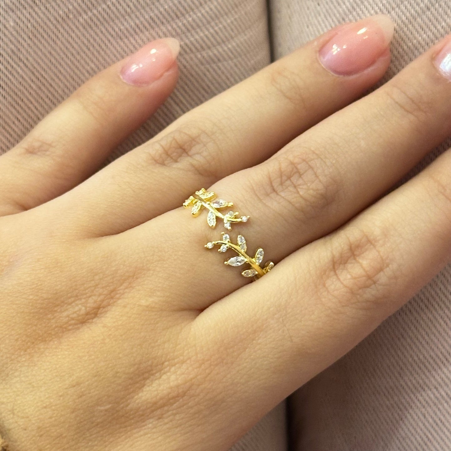 Anillo ramito de hojas