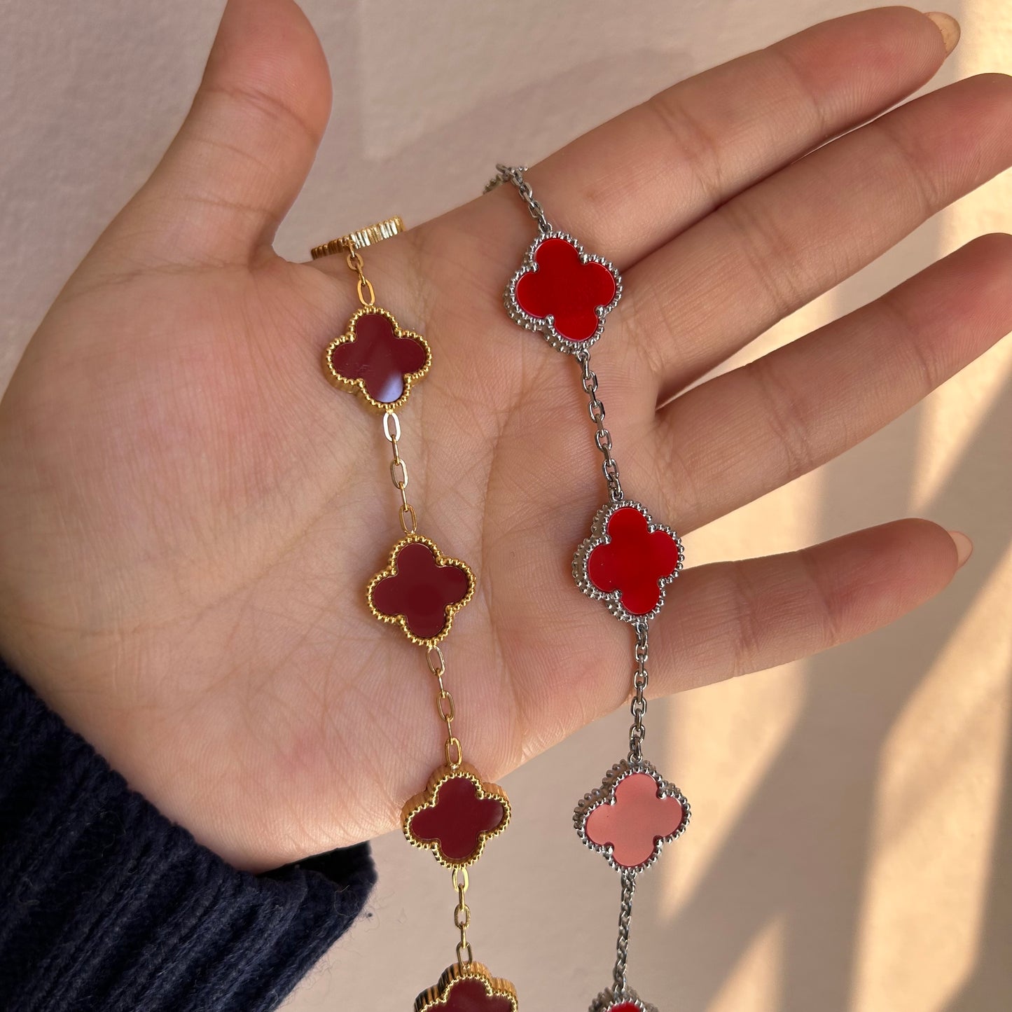 Pulsera trébol color rojo