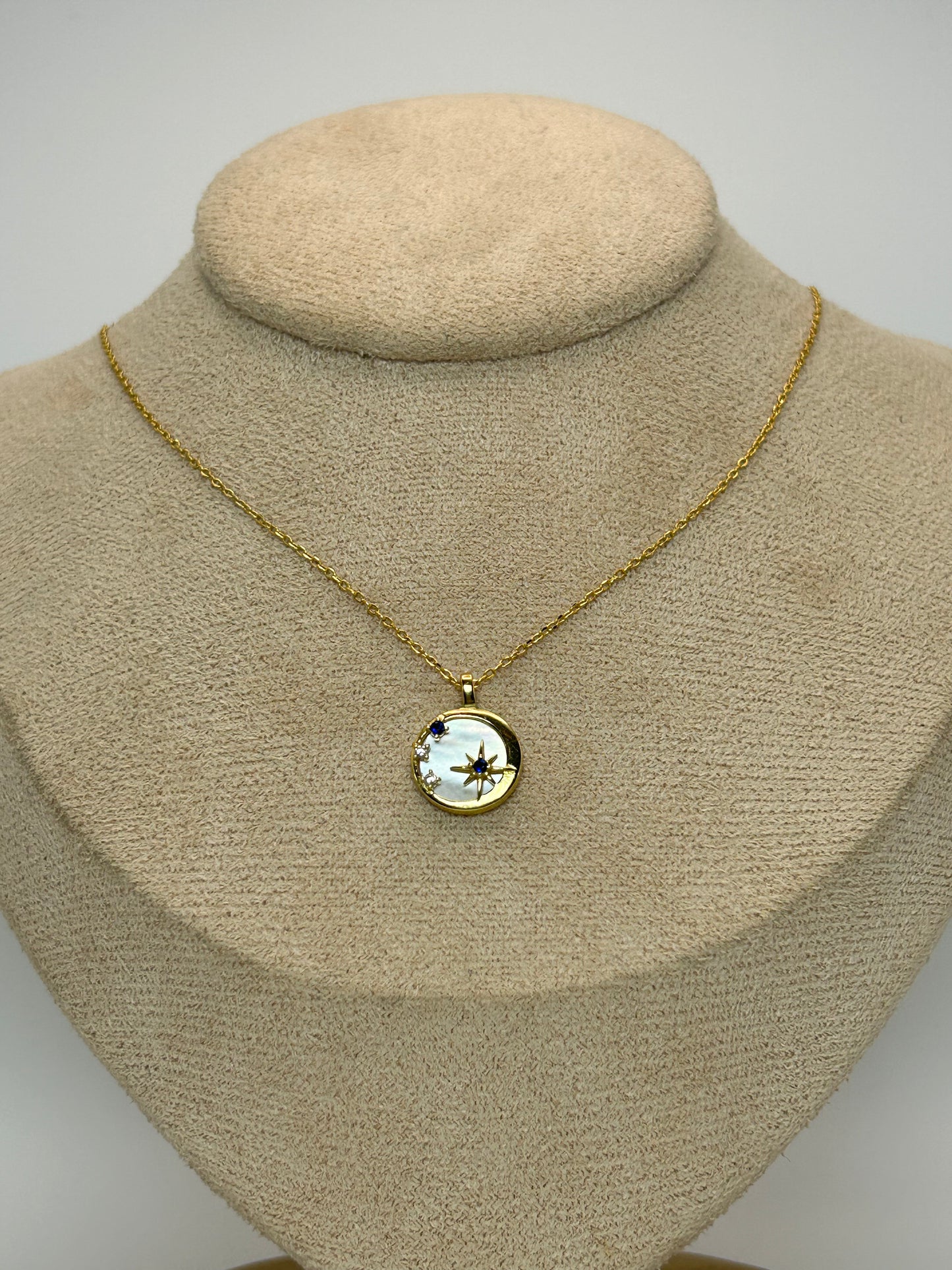 Cadena de Plata de Medalla con Destellos con Zirconia Azul ✨