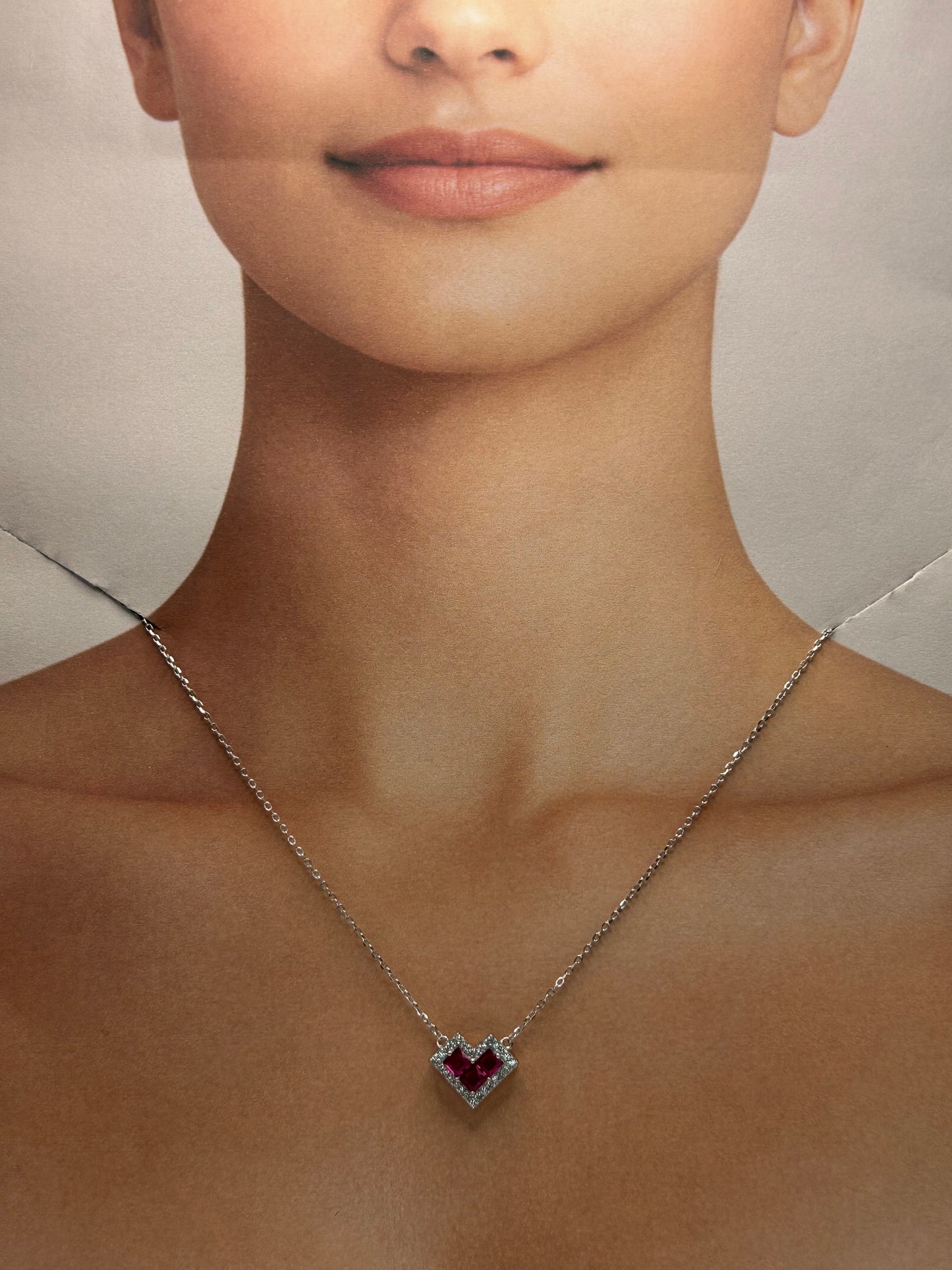 Cadena Corazón de Zirconias Rojas ❤️