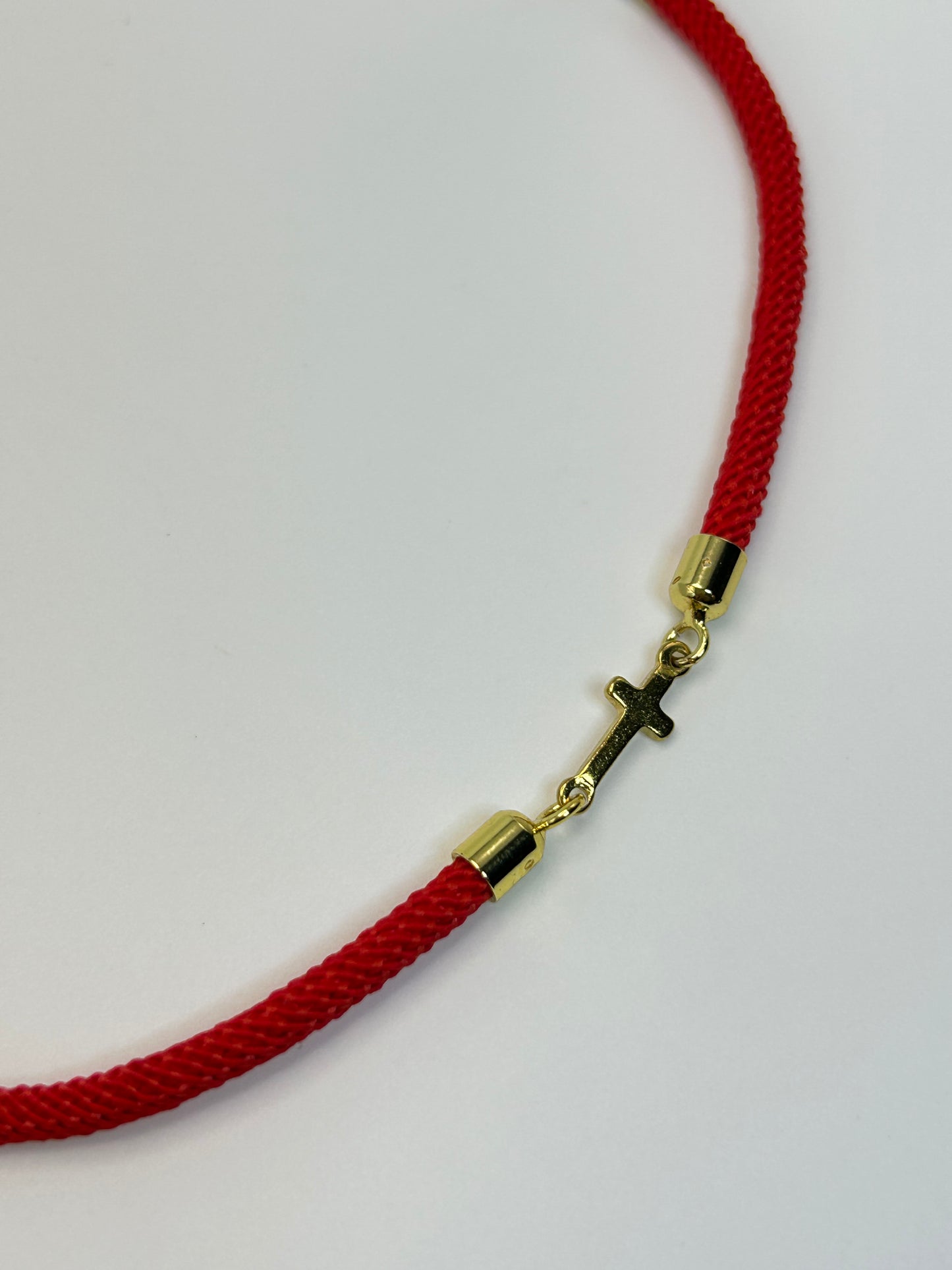 Pulsera de Cordón con Cruz✝️