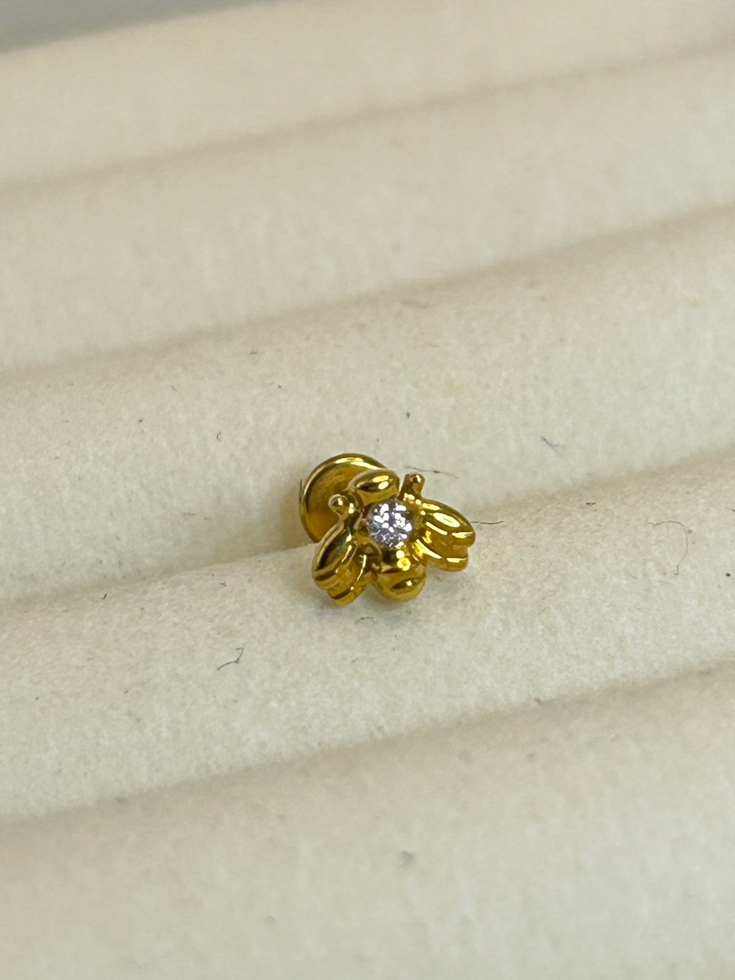 Piercing de Titanio de Abeja 🐝