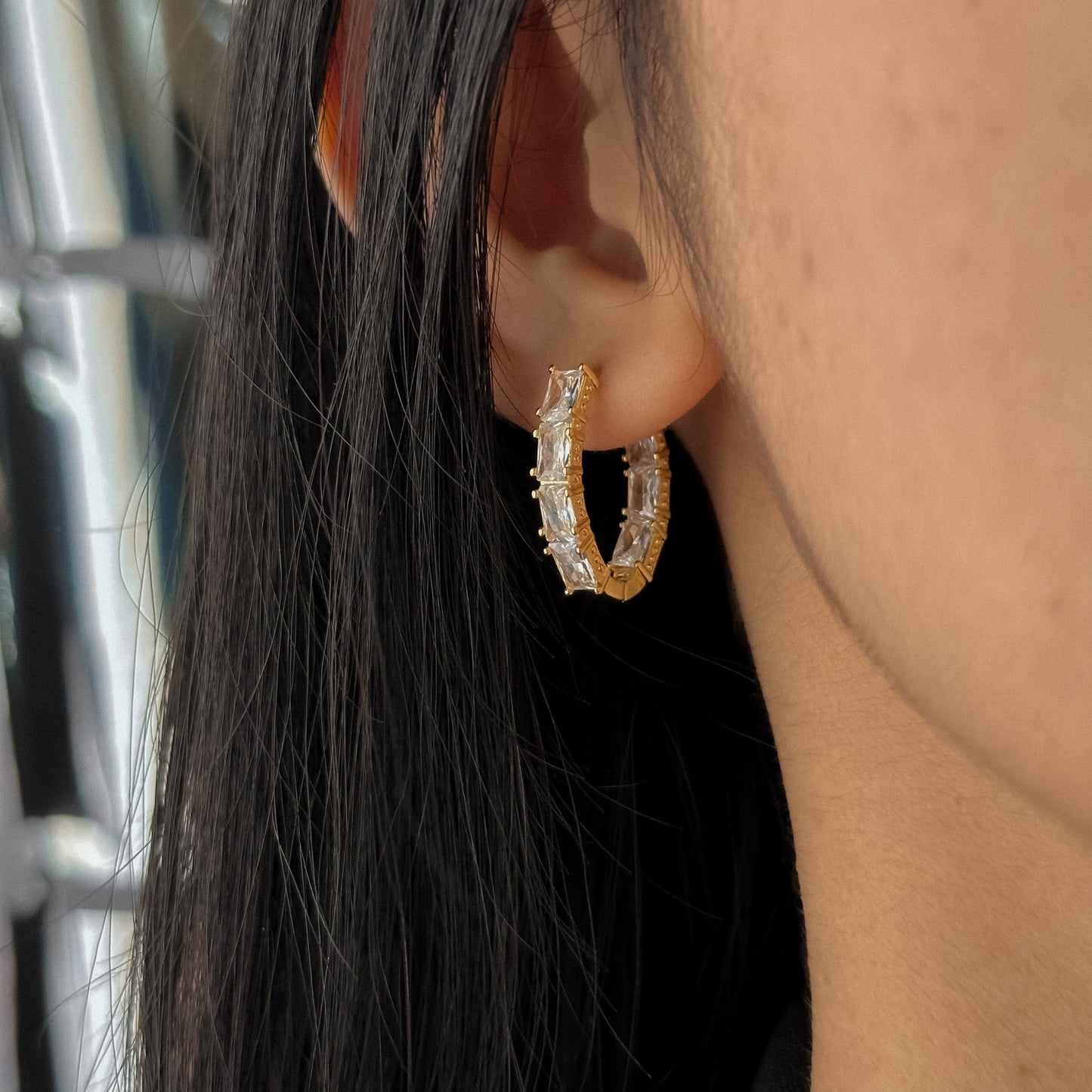 Dainty hoops