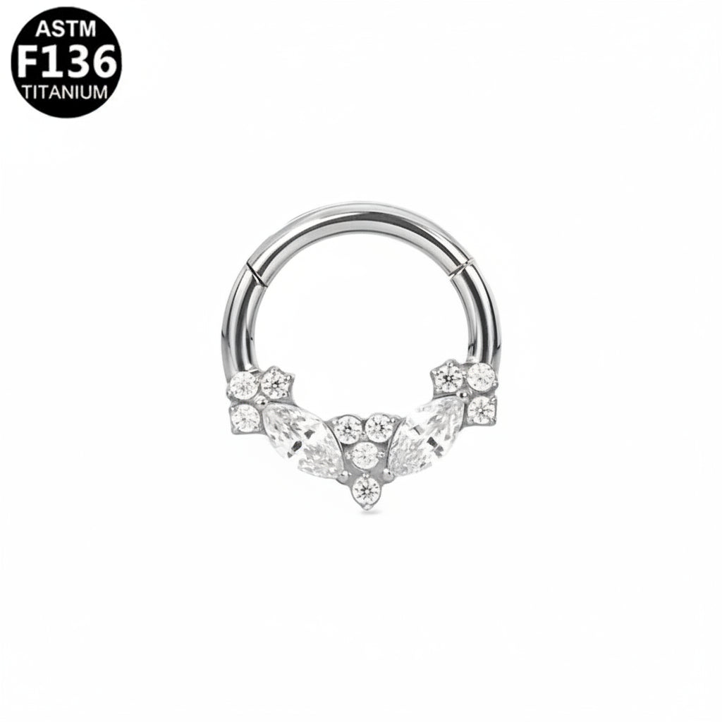 Piercing Argolla Con Horse Eye Acostado Y Zirconias Sobre