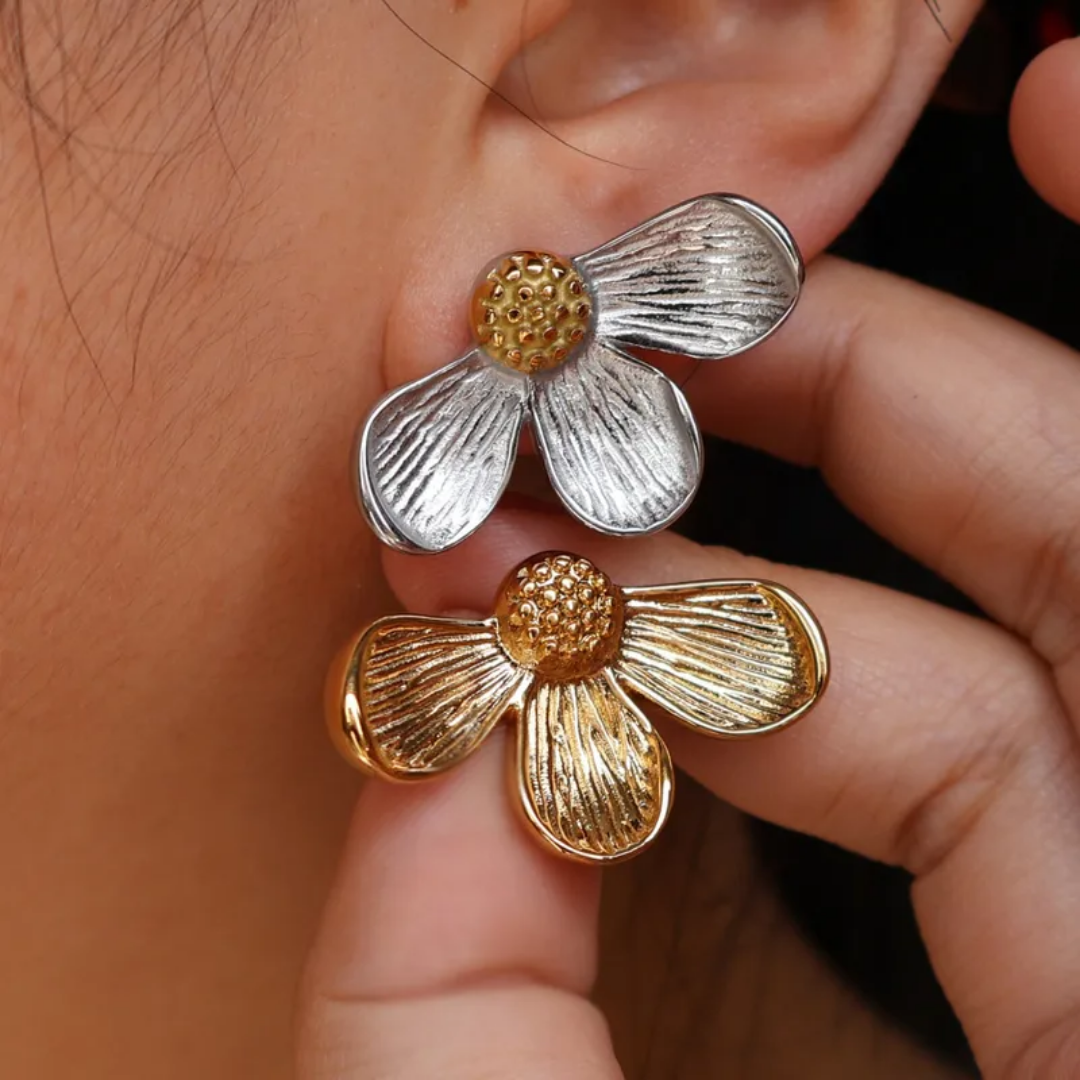 Aretes semi flor tres petalos