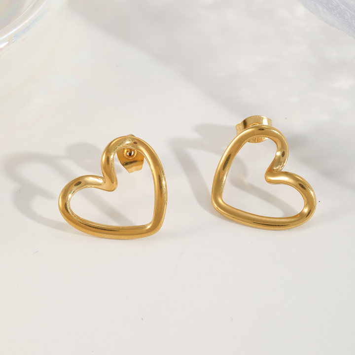 Arete Corazón Hueco Stud❤️