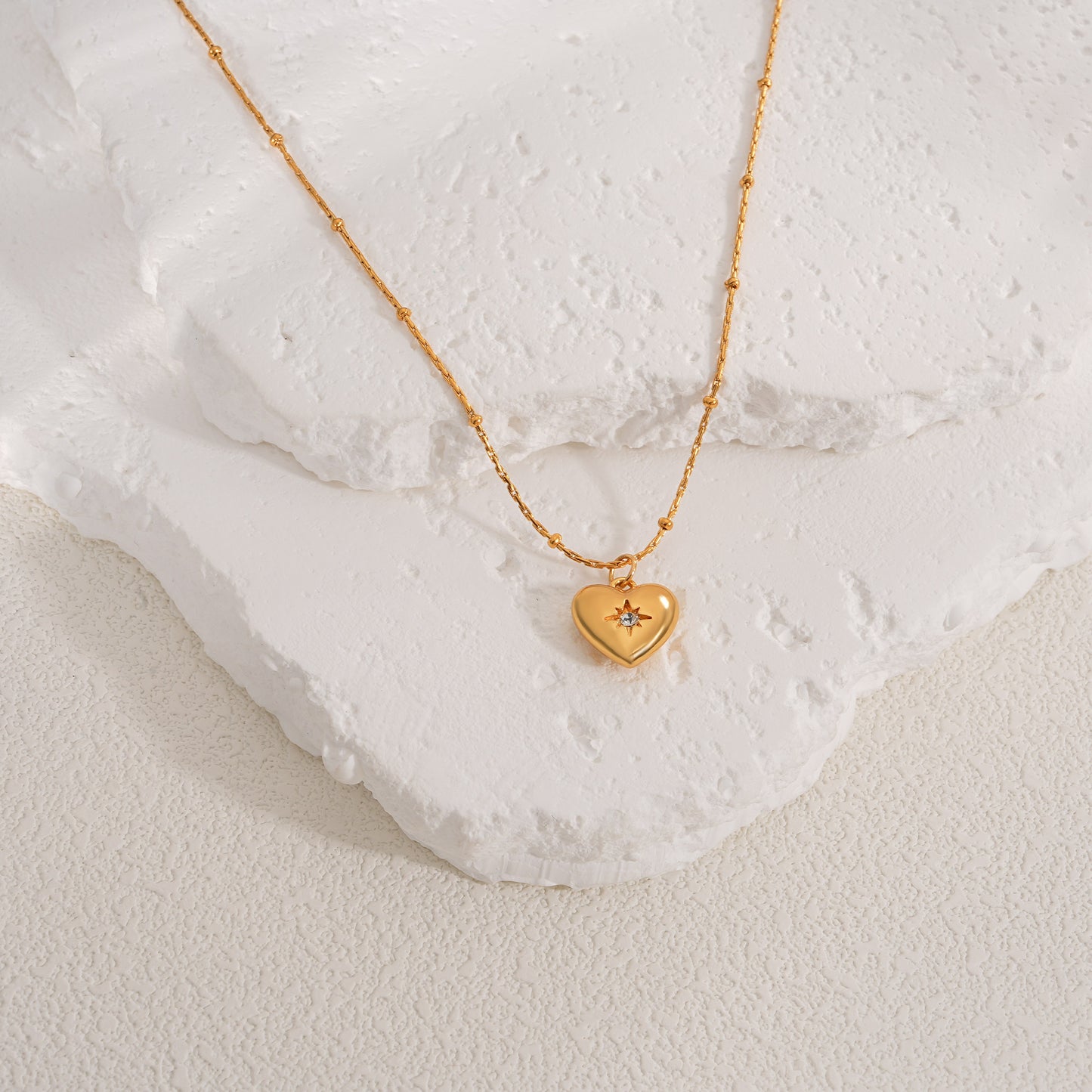 Cadena de Corazón con Destello Interior ✨