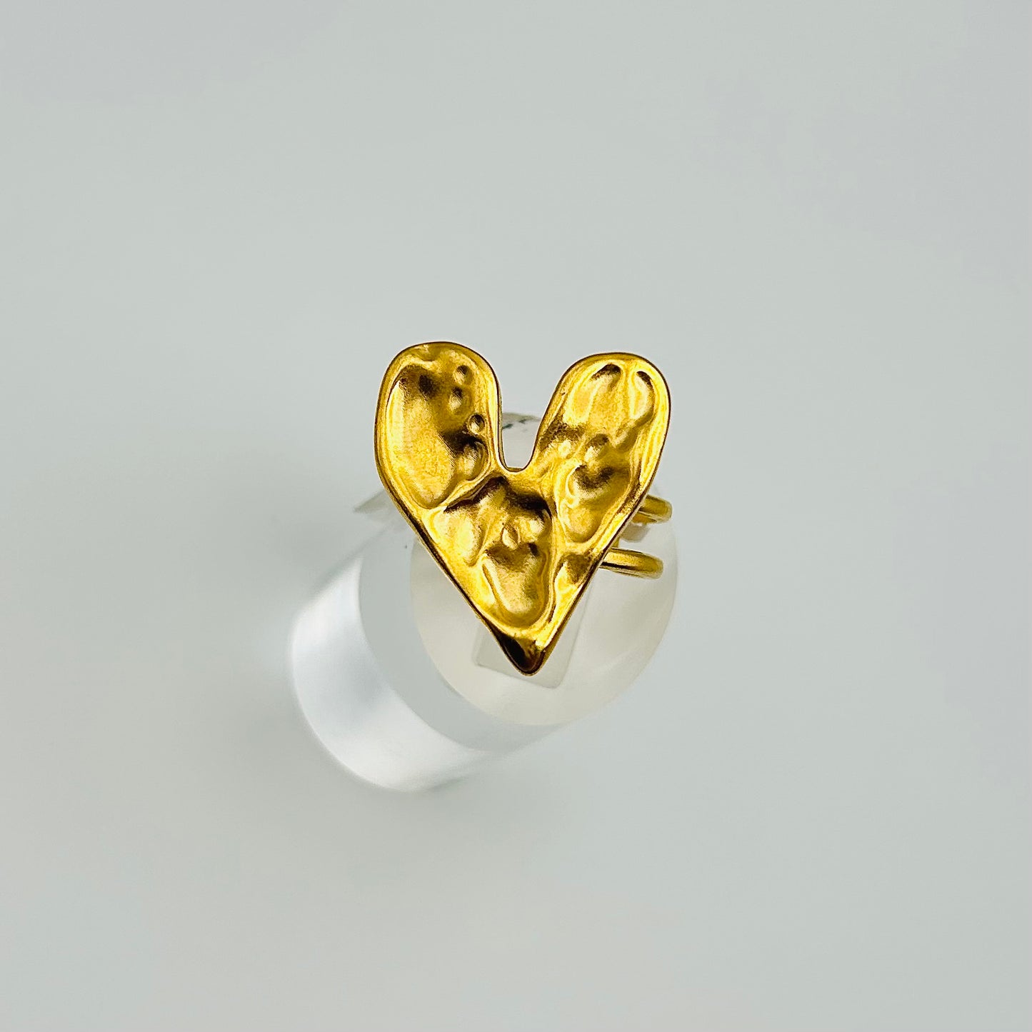 Anillo corazón grande con textura