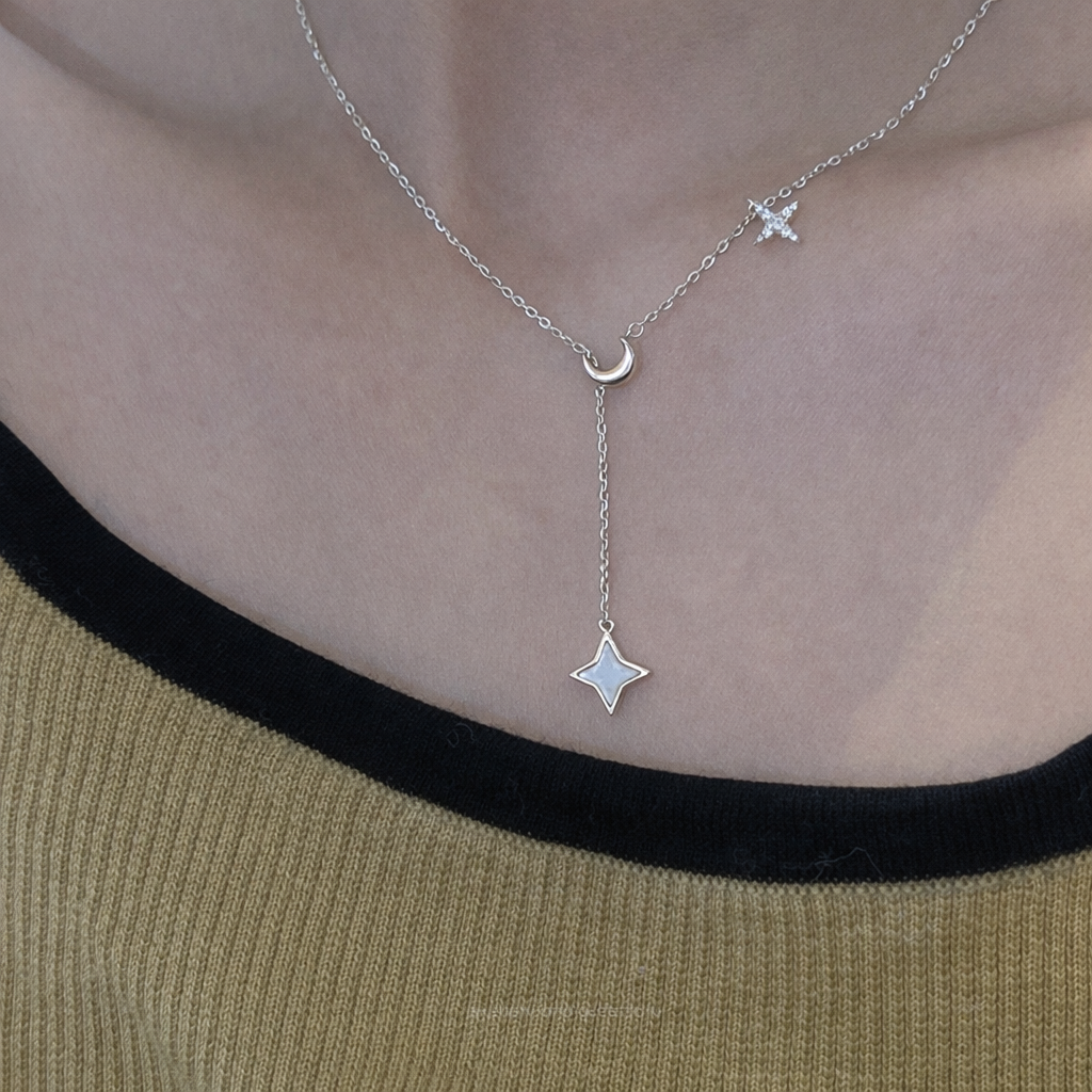 Cadena Escote de Luna con Destello de Nácar 🌙