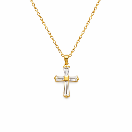 Collar de Cruz de Zirconia Rectangular✨