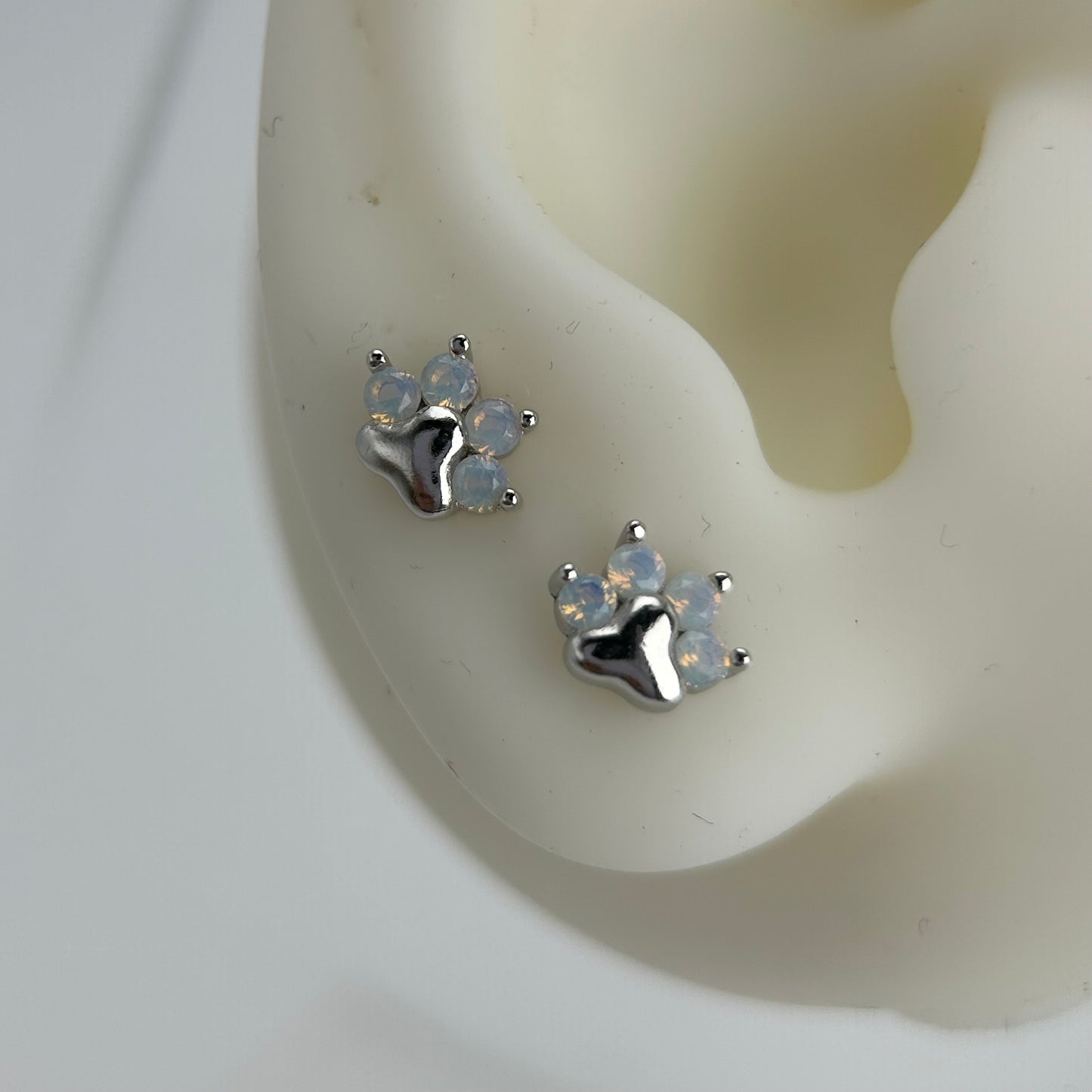 Piercing de Huellitas de Ópalo 🐾