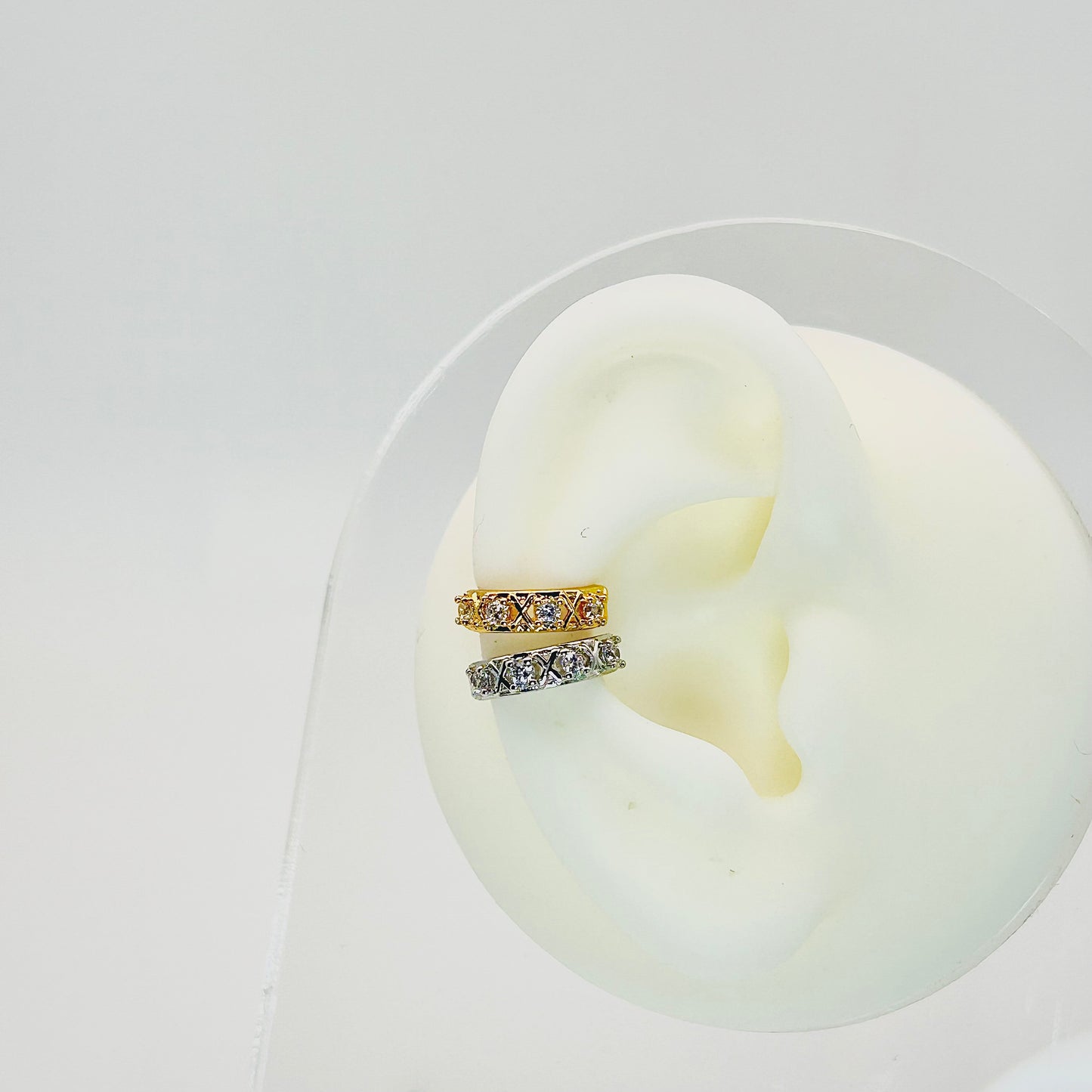 Earcuff x con zirconia