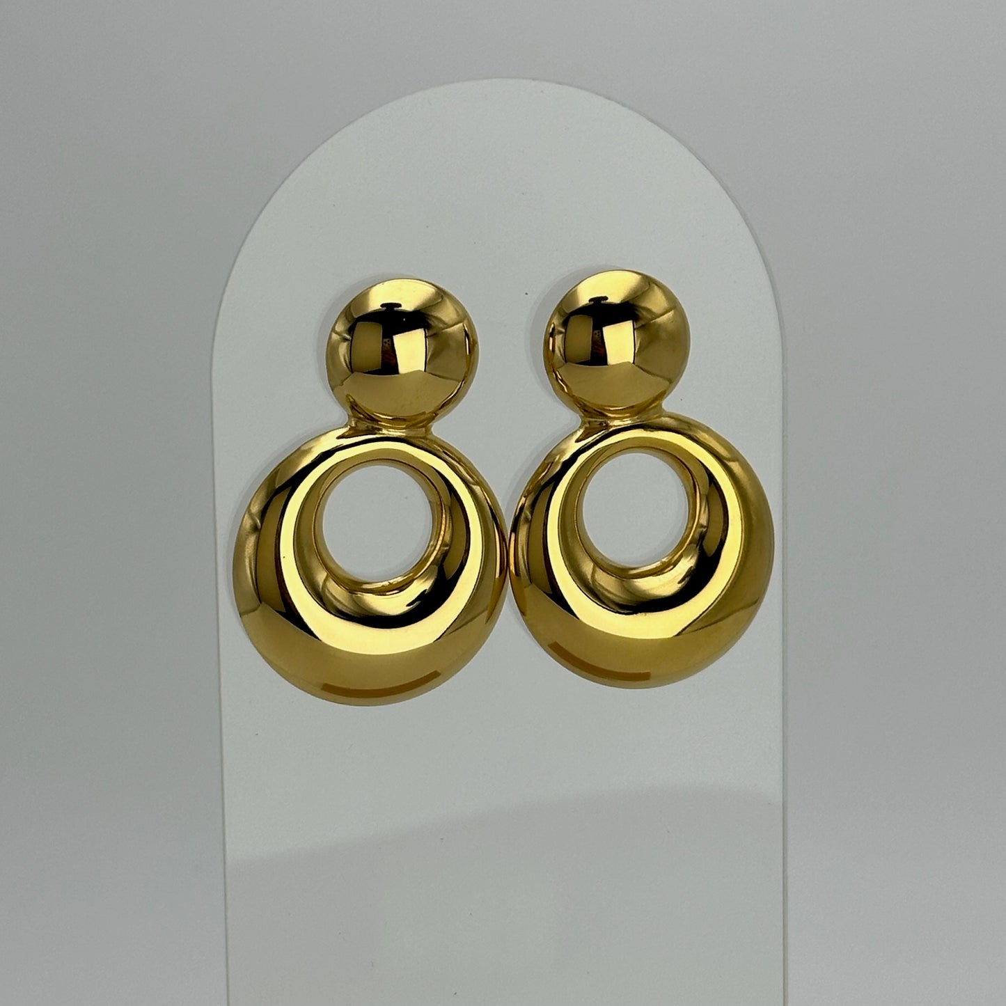 Aretes círculos