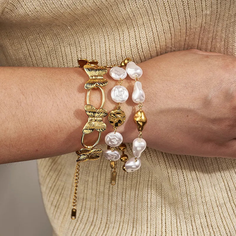 Pulsera de Chapas Doradas con Perla Imitación ✨