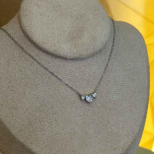 Cadena plata triple corazón
