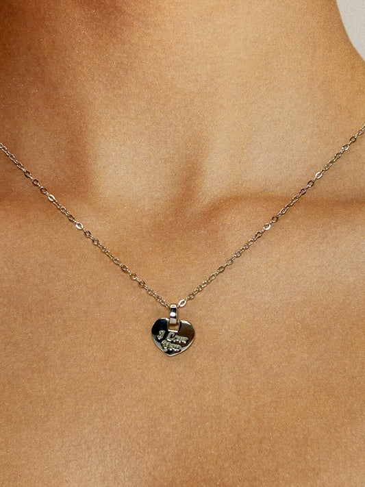 Cadena Medalla de Corazón con Grabado🤍