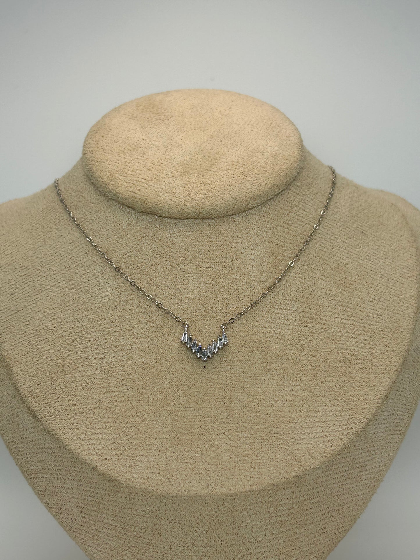 Cadena de Zirconias en V✨