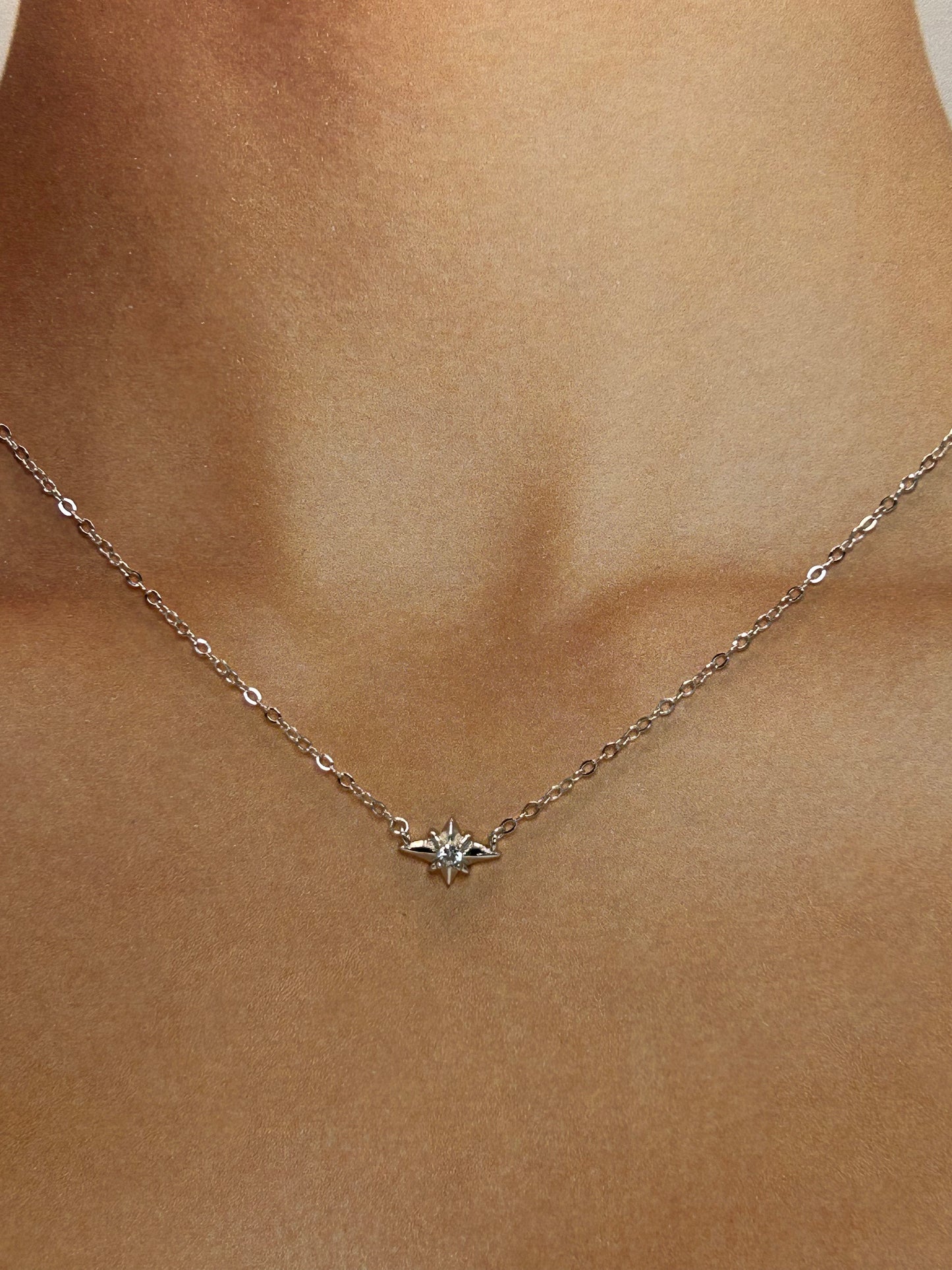 Cadena de Plata con Destello Acostado✨
