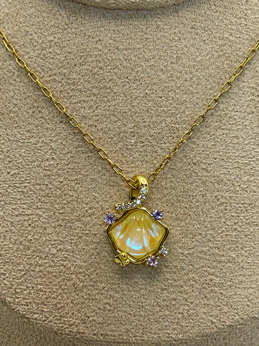 Cadena Dije de Concha con Zirconias 🐚