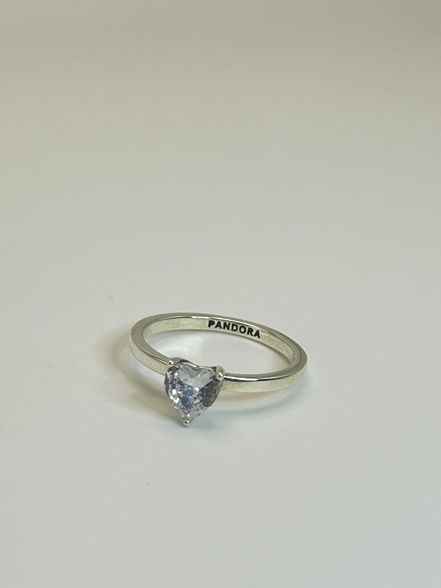 Anillo de Corazón Banda Lisa 🤍