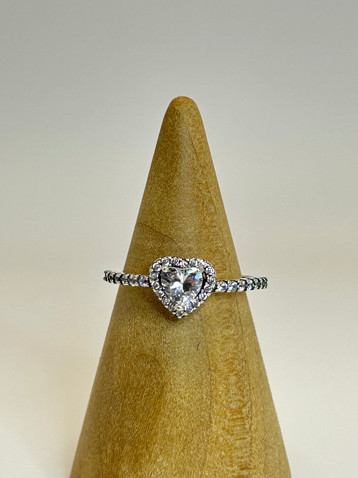 Anillo Corazón Estilo Pandora🤍